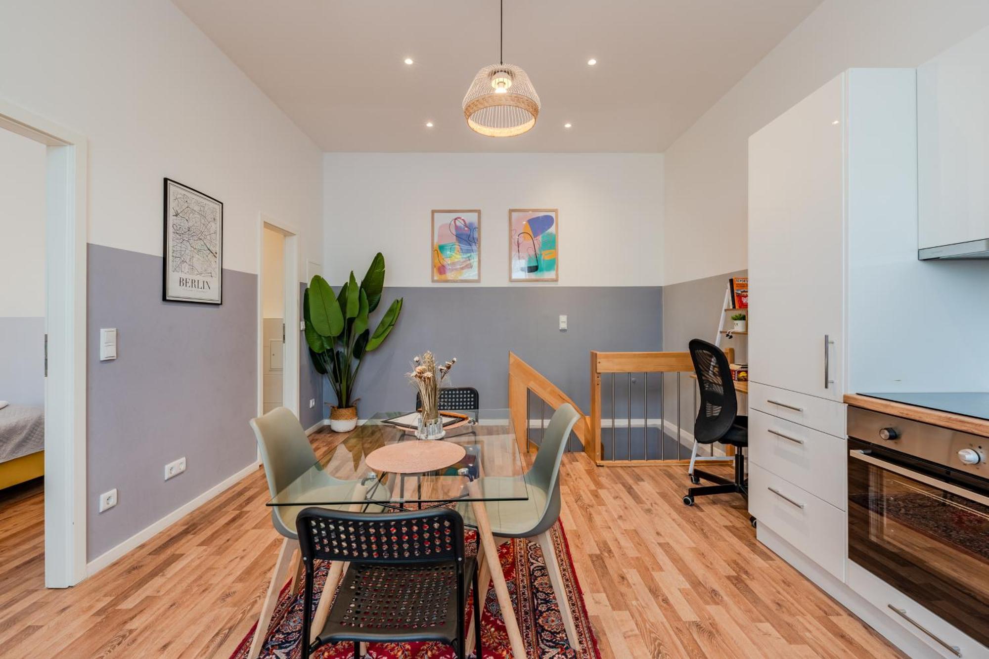 Apartment Spacious, 3 Flat With Gym & Play Area *